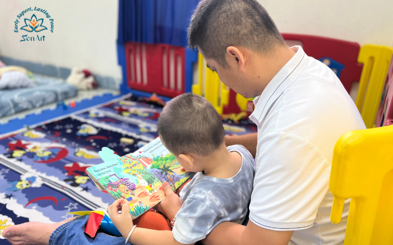 Khả năng giao tiếp và phong cách tương tác của cha mẹ